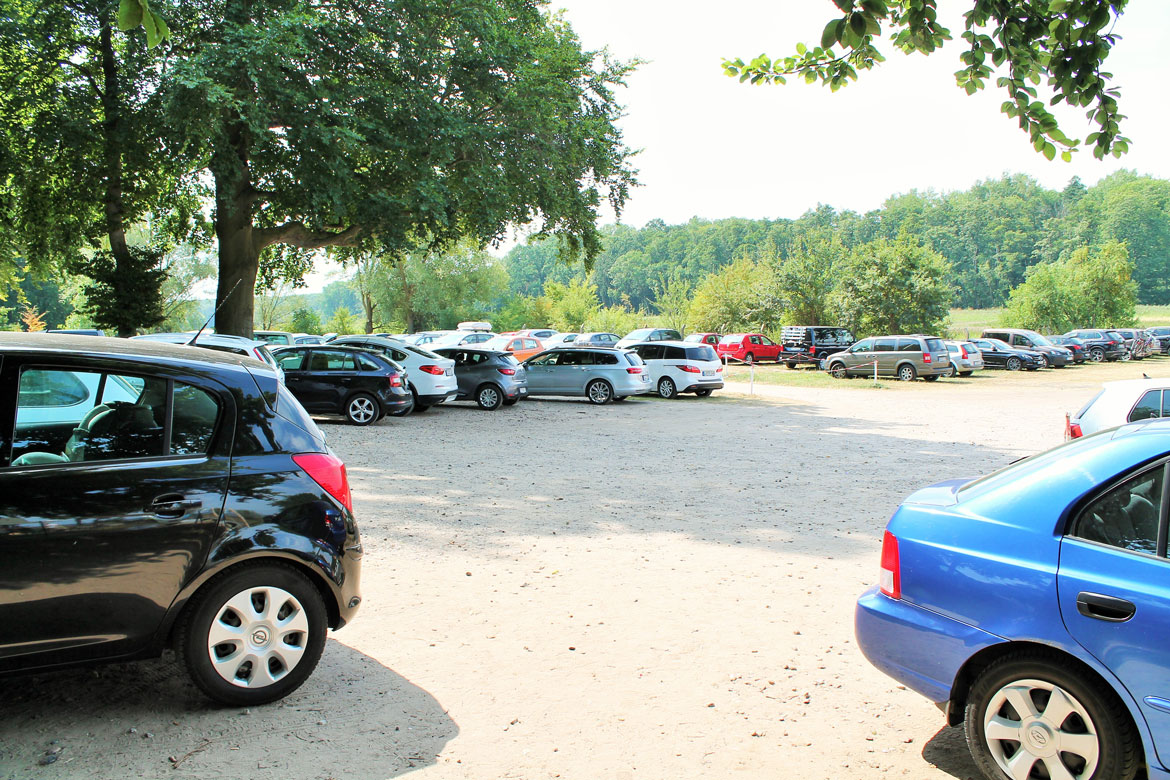 Parkplatz am Strand von Zierow